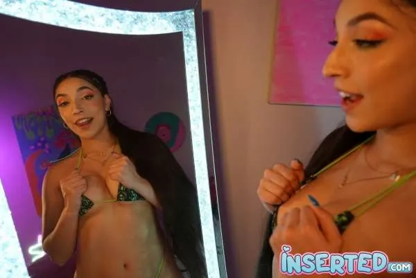 MADISON’S MESSY FACE – Inserted.com