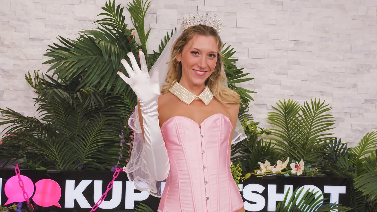 Hookup Hotshot – EPISODE 446-ADDISON VODKA 2