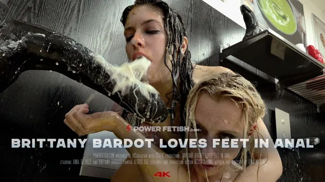 Power Fetish – Brittany Bardot Loves Feet and Anal Play